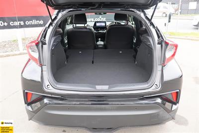 2019 Toyota C-HR - Thumbnail