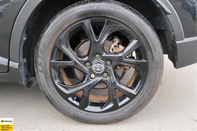 2019 Toyota C-HR - Thumbnail