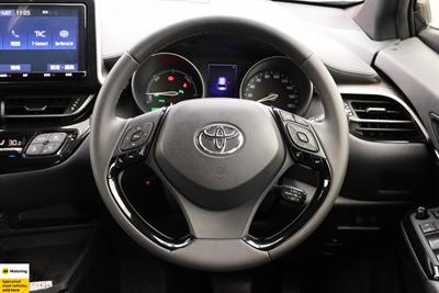 2019 Toyota C-HR - Thumbnail