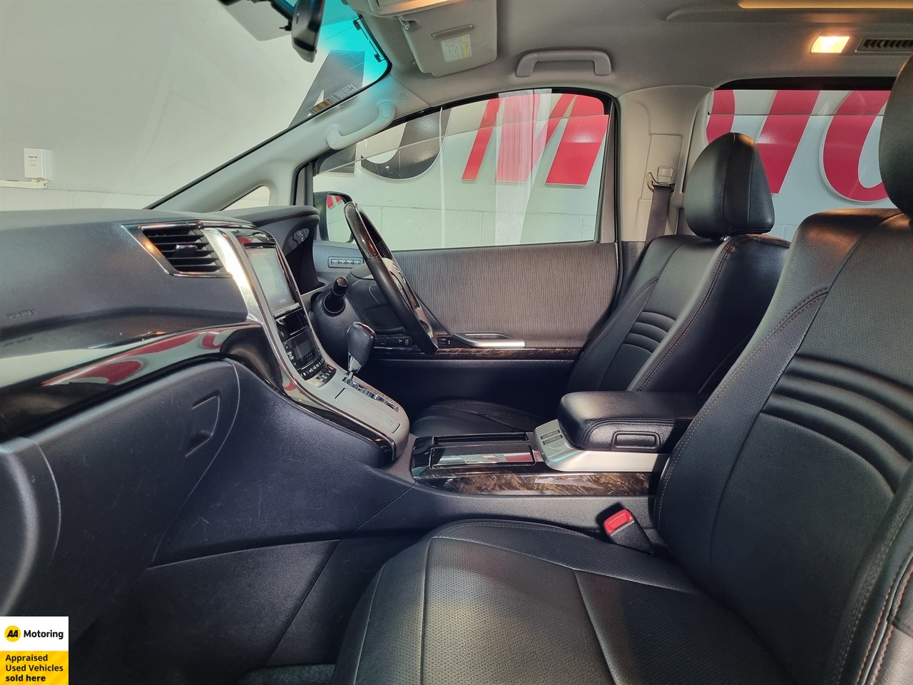 2012 Toyota Alphard