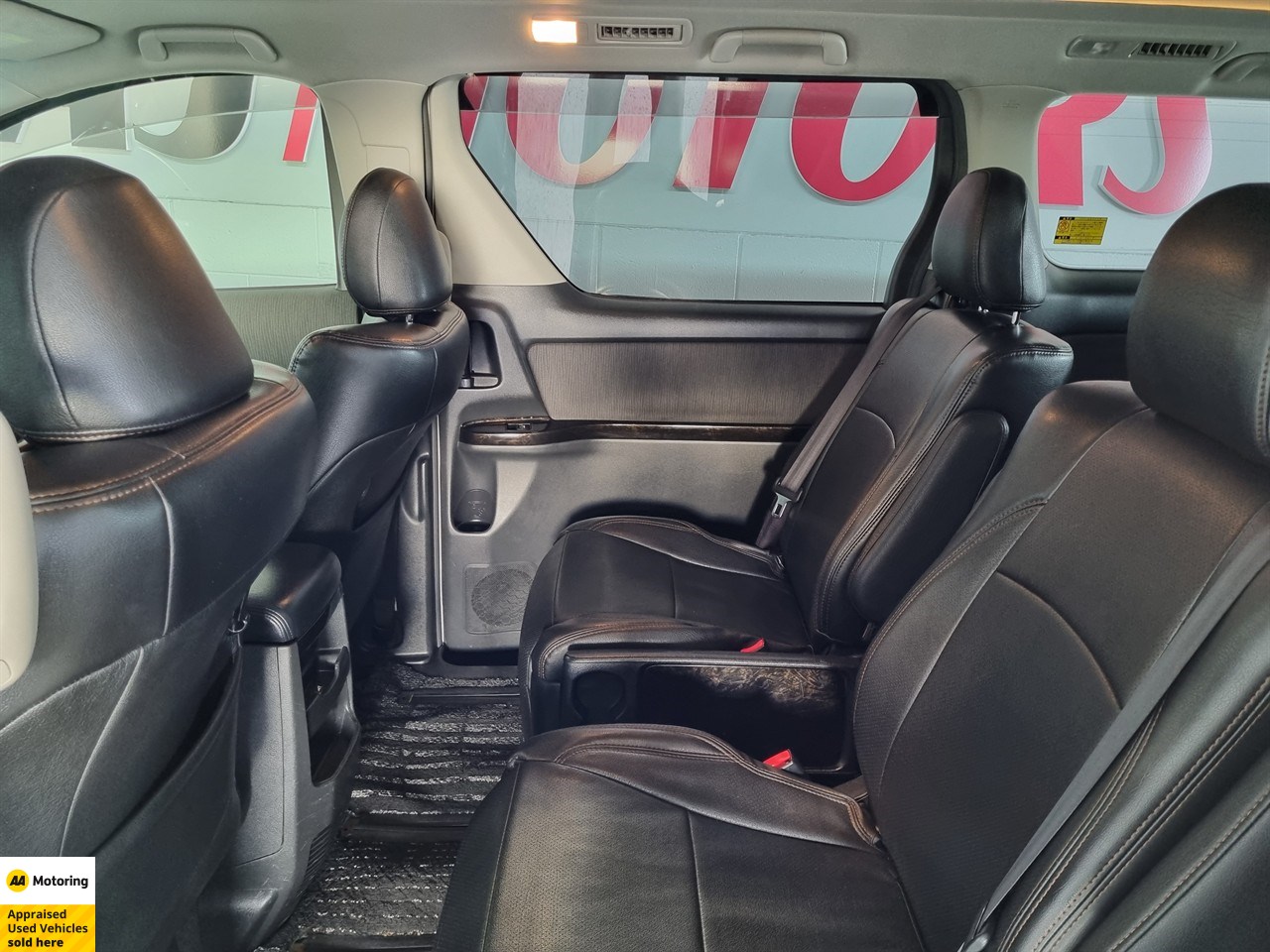 2012 Toyota Alphard