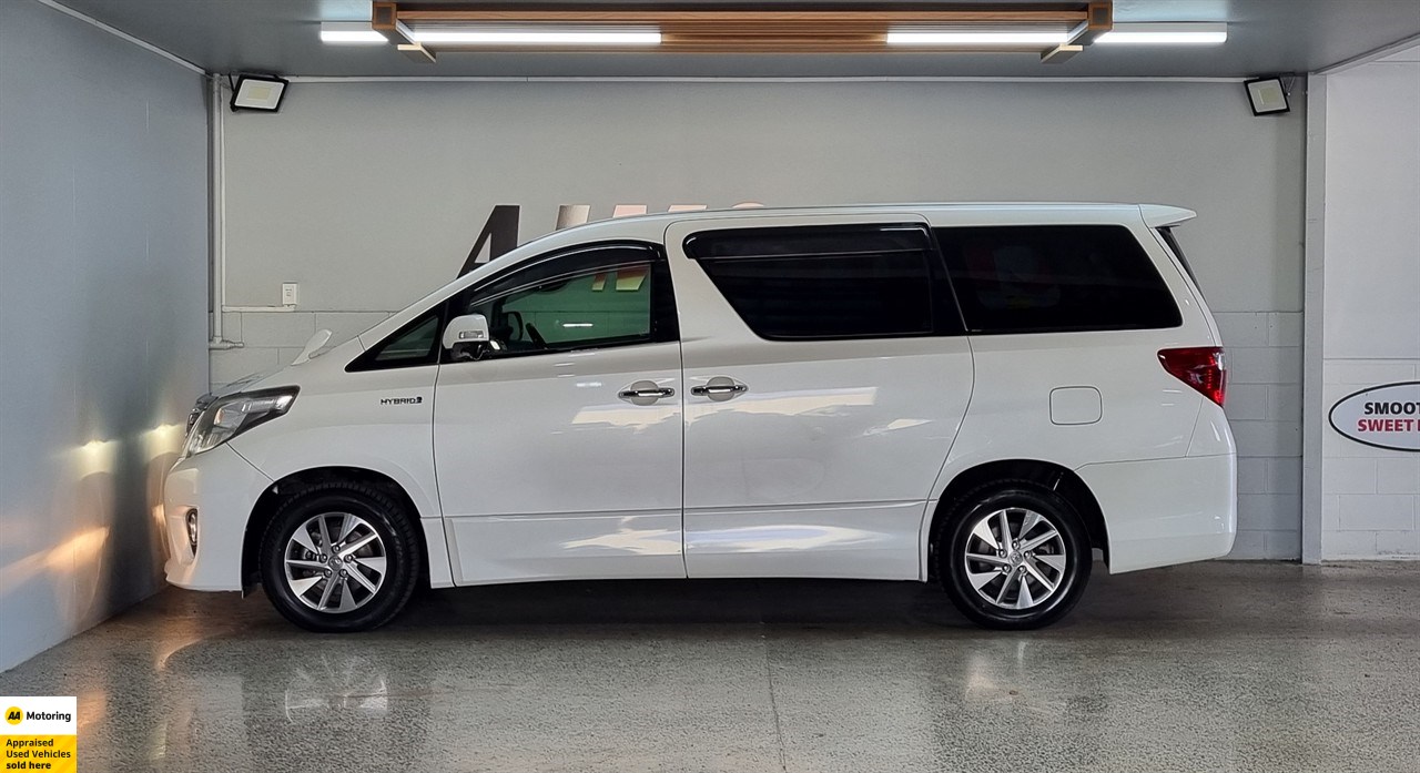 2012 Toyota Alphard