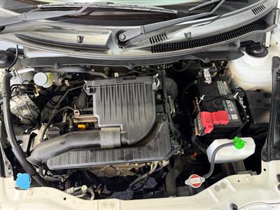 2014 Suzuki Swift - Thumbnail
