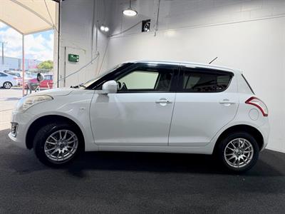2014 Suzuki Swift - Thumbnail
