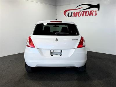 2014 Suzuki Swift - Thumbnail