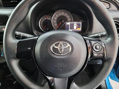 2018 Toyota Vitz - Thumbnail