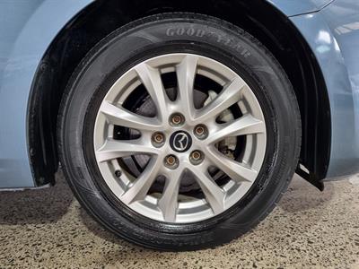 2015 Mazda Axela - Thumbnail