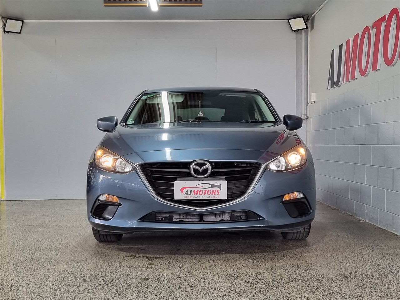 2015 Mazda Axela