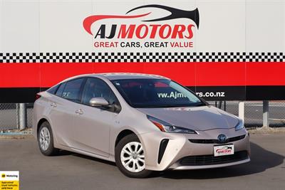 2020 Toyota Prius - Thumbnail