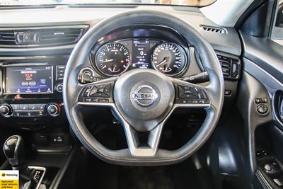 2022 Nissan X-Trail - Thumbnail