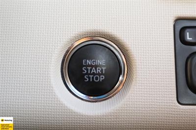 2013 Toyota Porte - Thumbnail