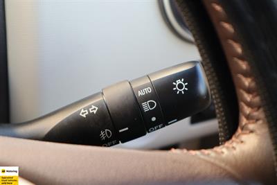 2013 Toyota Porte - Thumbnail