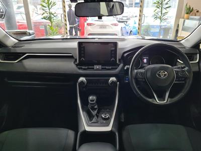 2022 Toyota RAV4 - Thumbnail