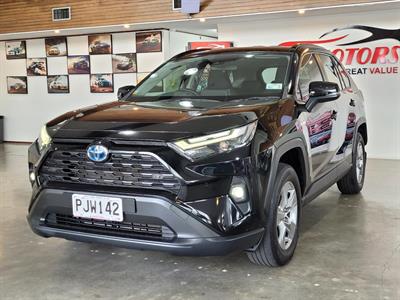 2022 Toyota RAV4 - Thumbnail