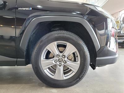 2022 Toyota RAV4 - Thumbnail