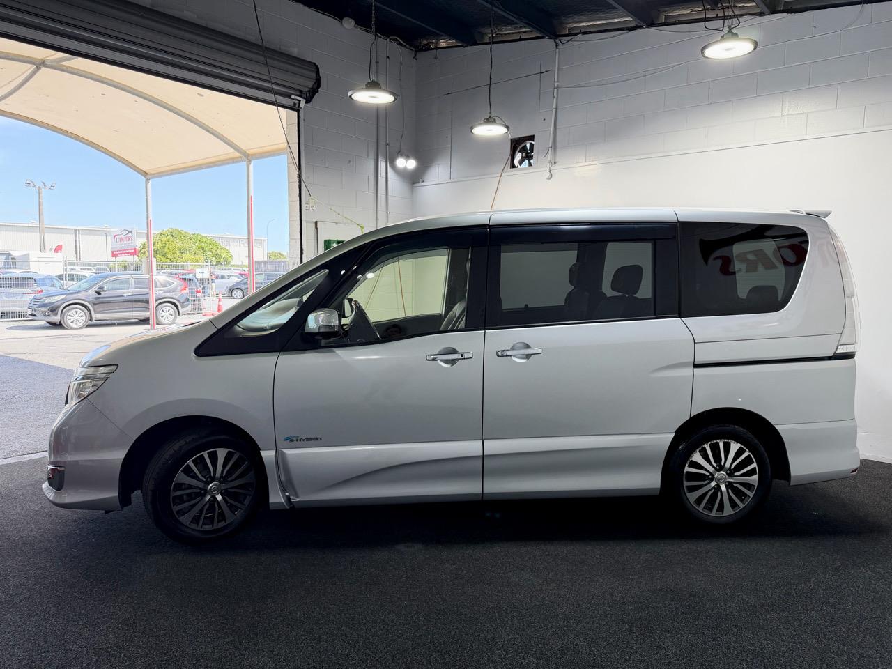 2015 Nissan Serena