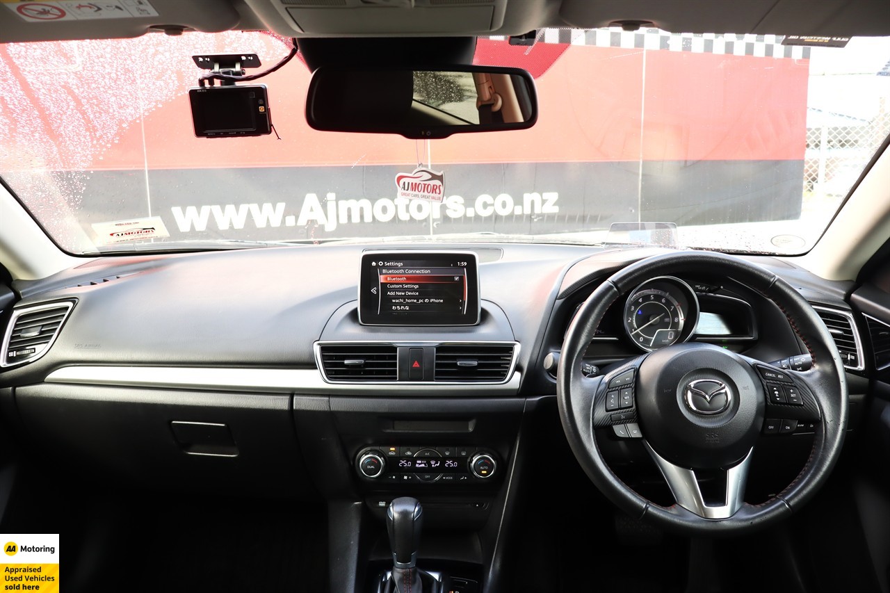 2014 Mazda Axela