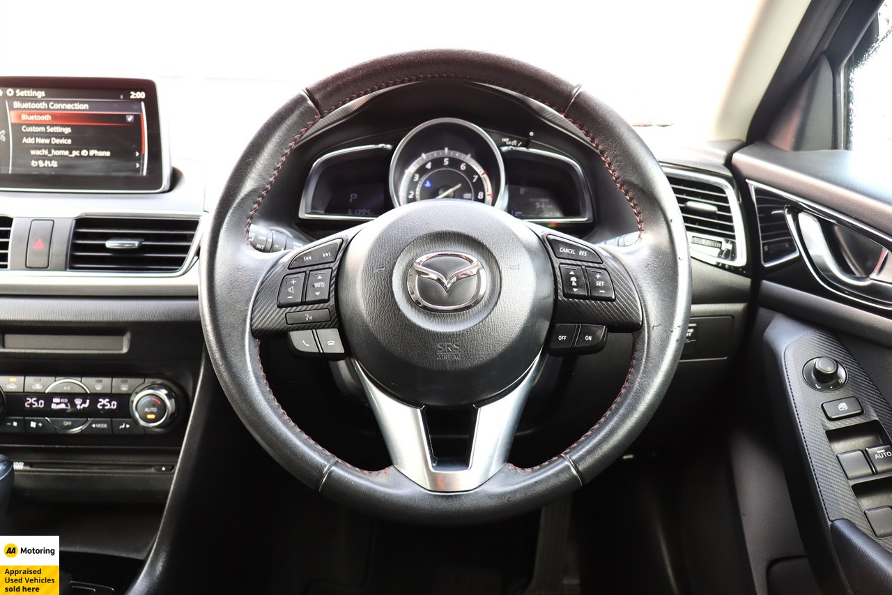 2014 Mazda Axela