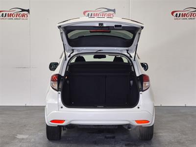 2016 Honda Vezel - Thumbnail