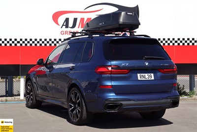 2020 BMW X7 - Thumbnail