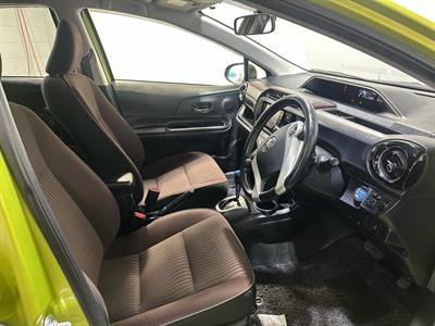 2015 Toyota Aqua - Thumbnail