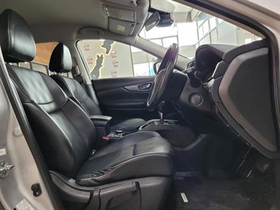 2017 Nissan X-Trail - Thumbnail