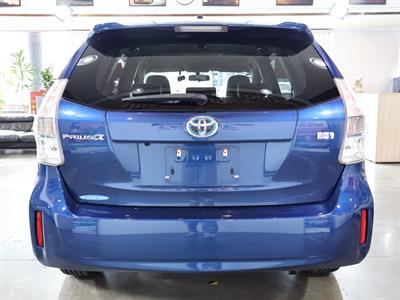2012 Toyota Prius - Thumbnail