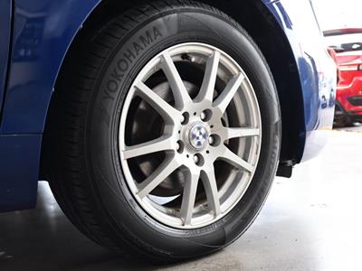 2012 Toyota Prius - Thumbnail