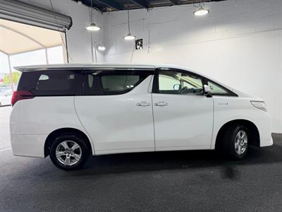 2015 Toyota Alphard - Thumbnail