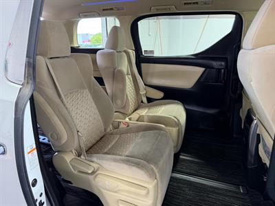 2015 Toyota Alphard - Thumbnail