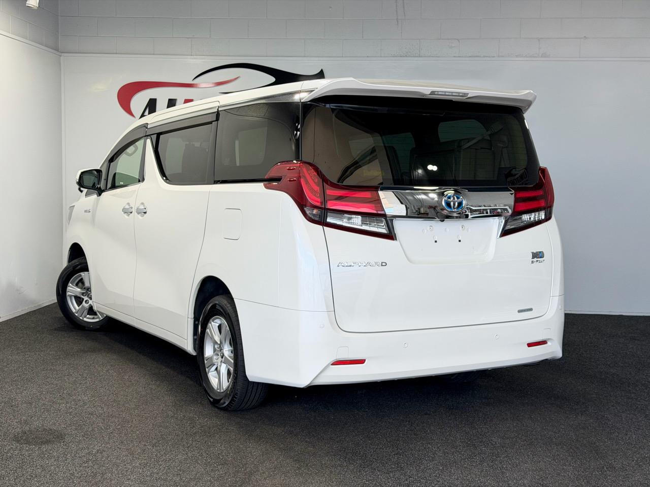 2015 Toyota Alphard