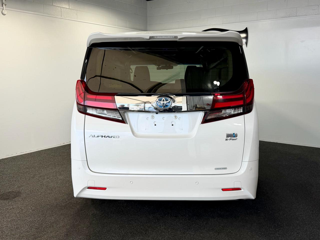 2015 Toyota Alphard