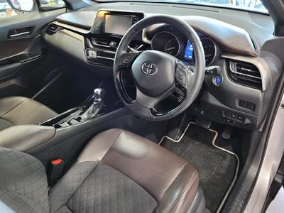 2018 Toyota C-HR - Thumbnail