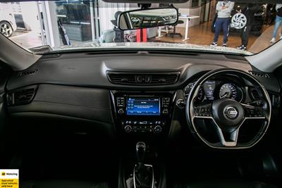 2017 Nissan X-Trail - Thumbnail