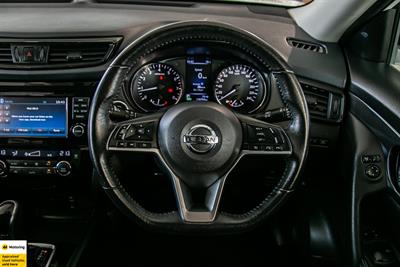 2017 Nissan X-Trail - Thumbnail