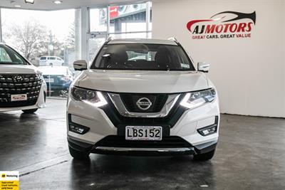 2017 Nissan X-Trail - Thumbnail