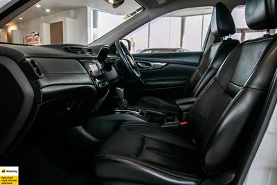 2017 Nissan X-Trail - Thumbnail