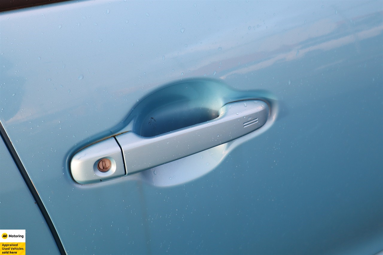 2013 Toyota Aqua