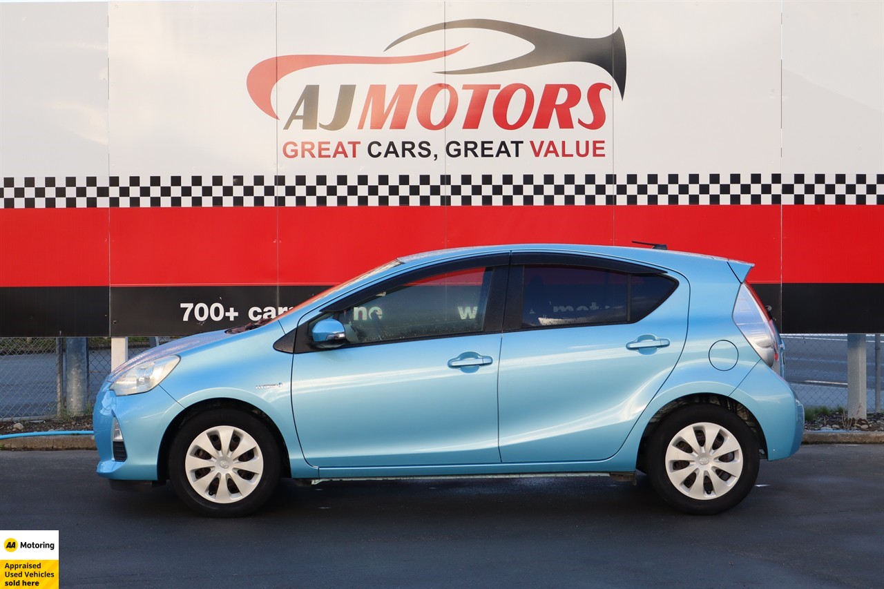 2013 Toyota Aqua