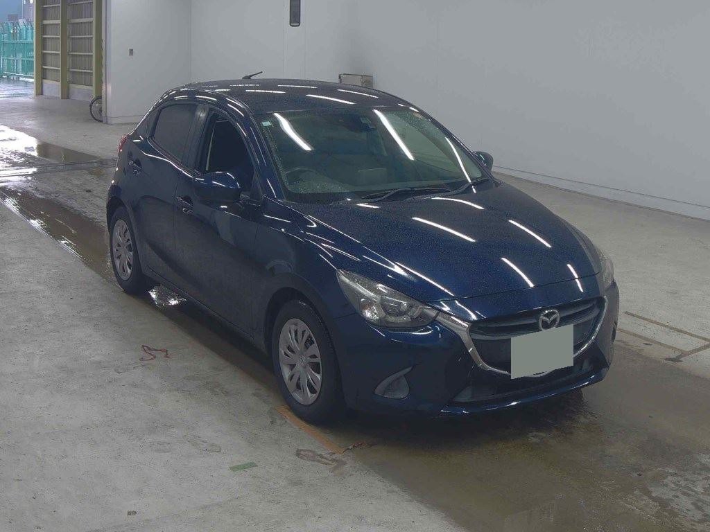 2016 Mazda Demio