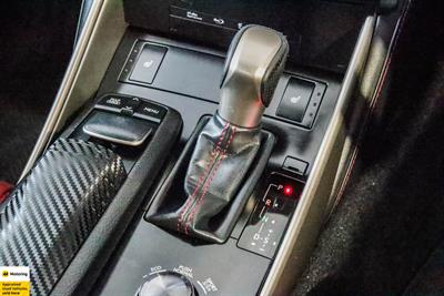 2013 Lexus IS 300h - Thumbnail