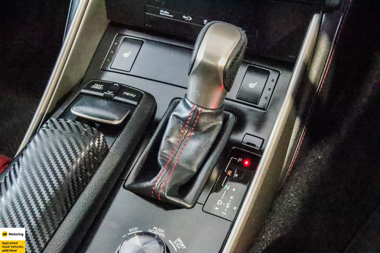 2013 Lexus IS 300h