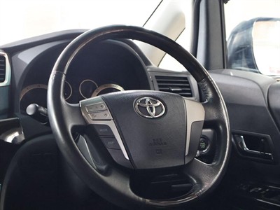 2015 Toyota Alphard - Thumbnail