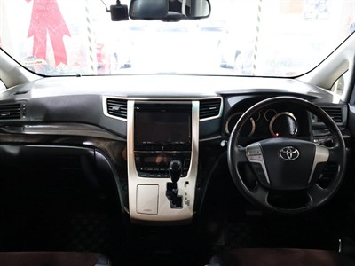 2015 Toyota Alphard - Thumbnail