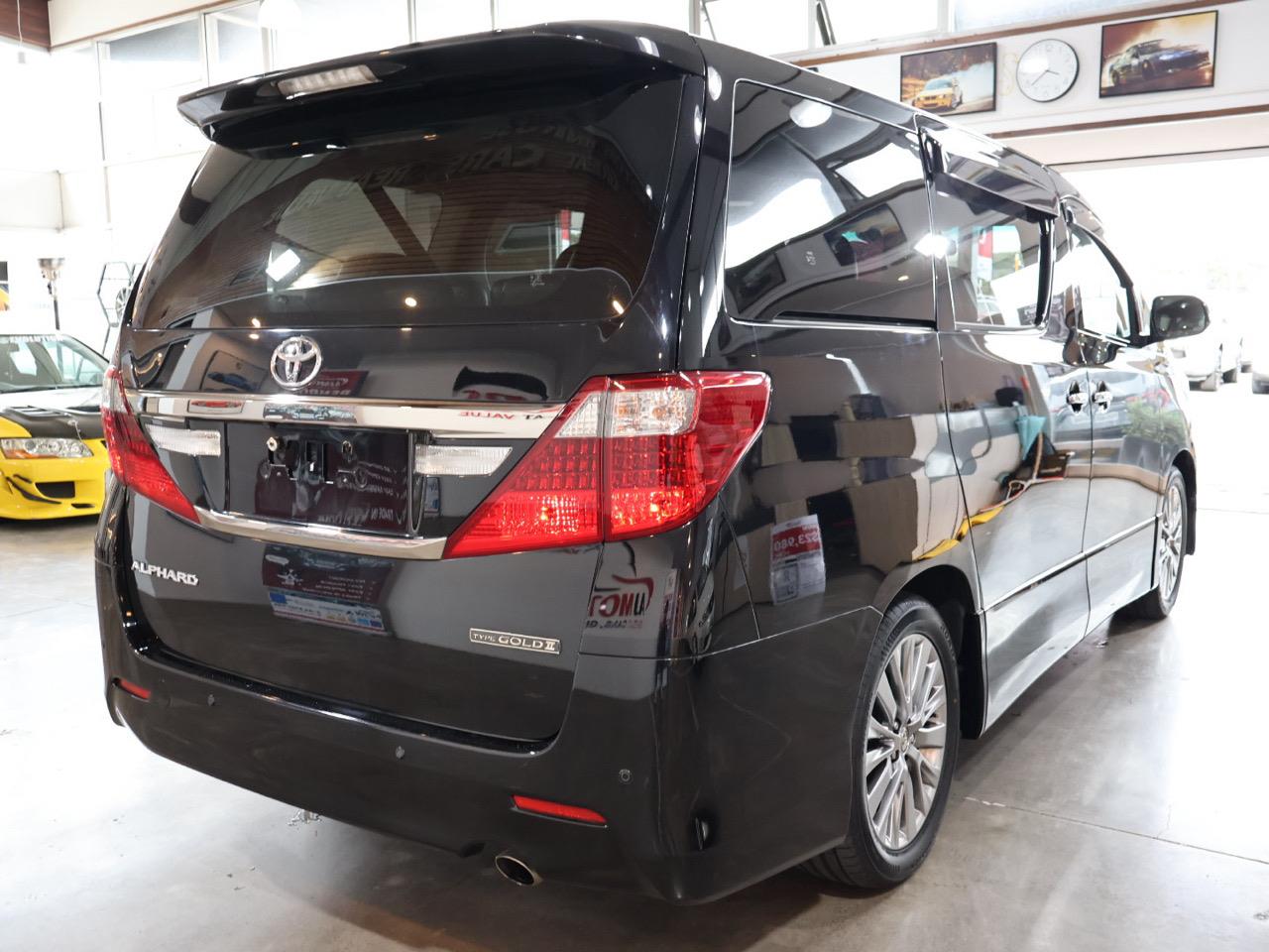 2015 Toyota Alphard