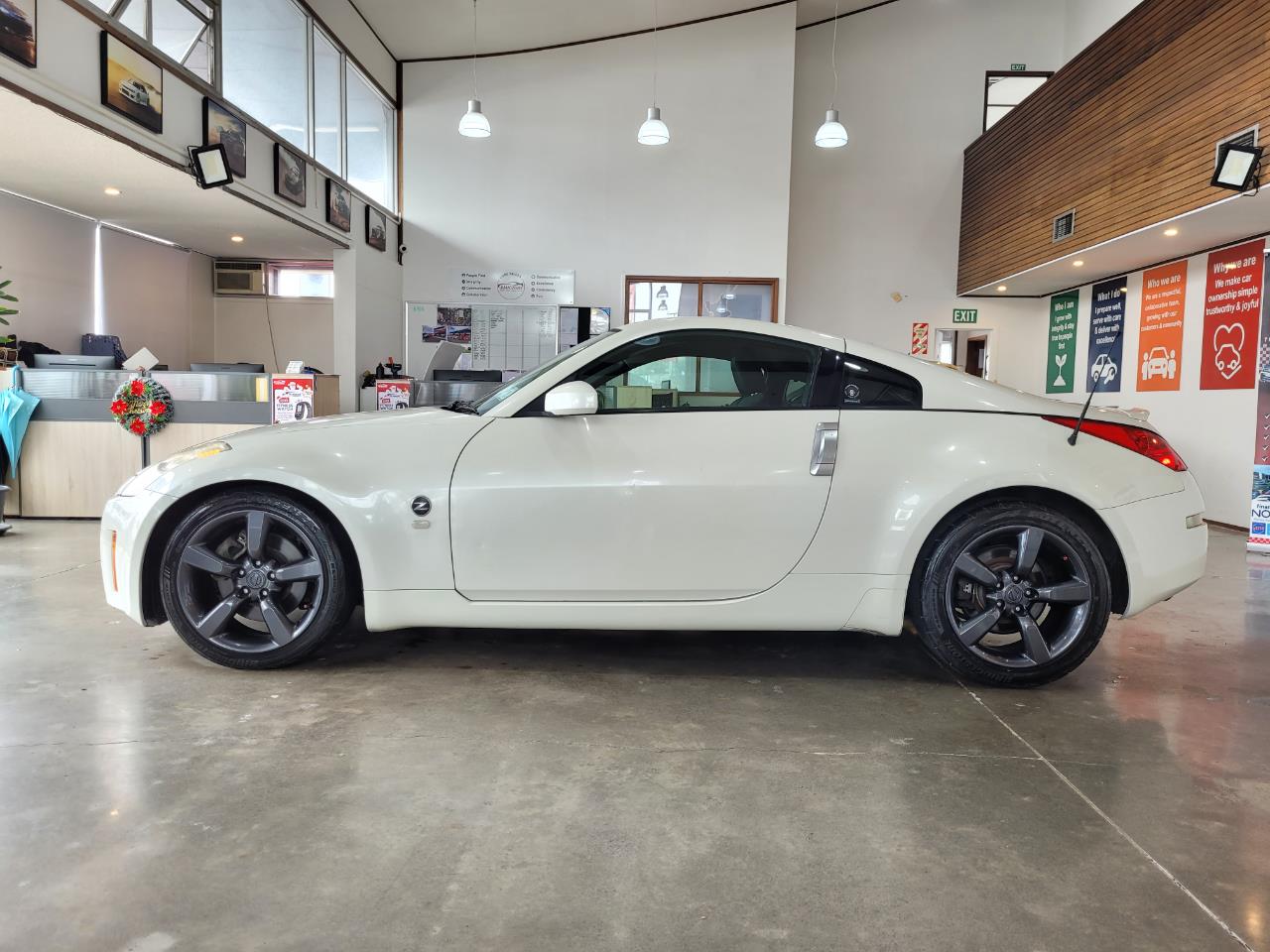 2006 Nissan Fairlady