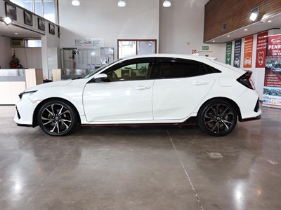 2017 Honda Civic - Thumbnail