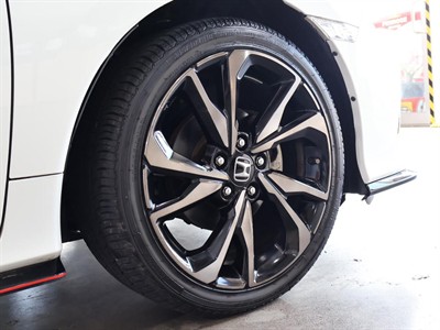 2017 Honda Civic - Thumbnail