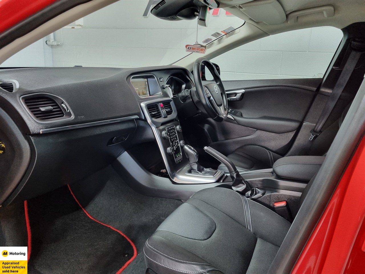 2013 Volvo V40