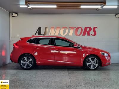2013 Volvo V40 - Thumbnail
